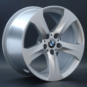 BMW (B82)
